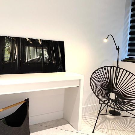 Stylish Central Superior Bedroom In Kolonaki Atenas Exterior foto